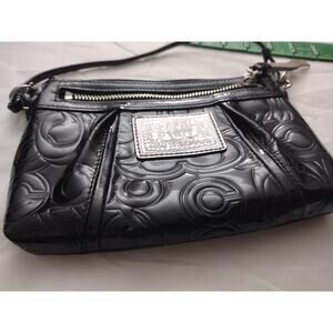 Coach Poppy Clutch Bag Womens Small Black Leather Logo Patent Embossed Wristlet